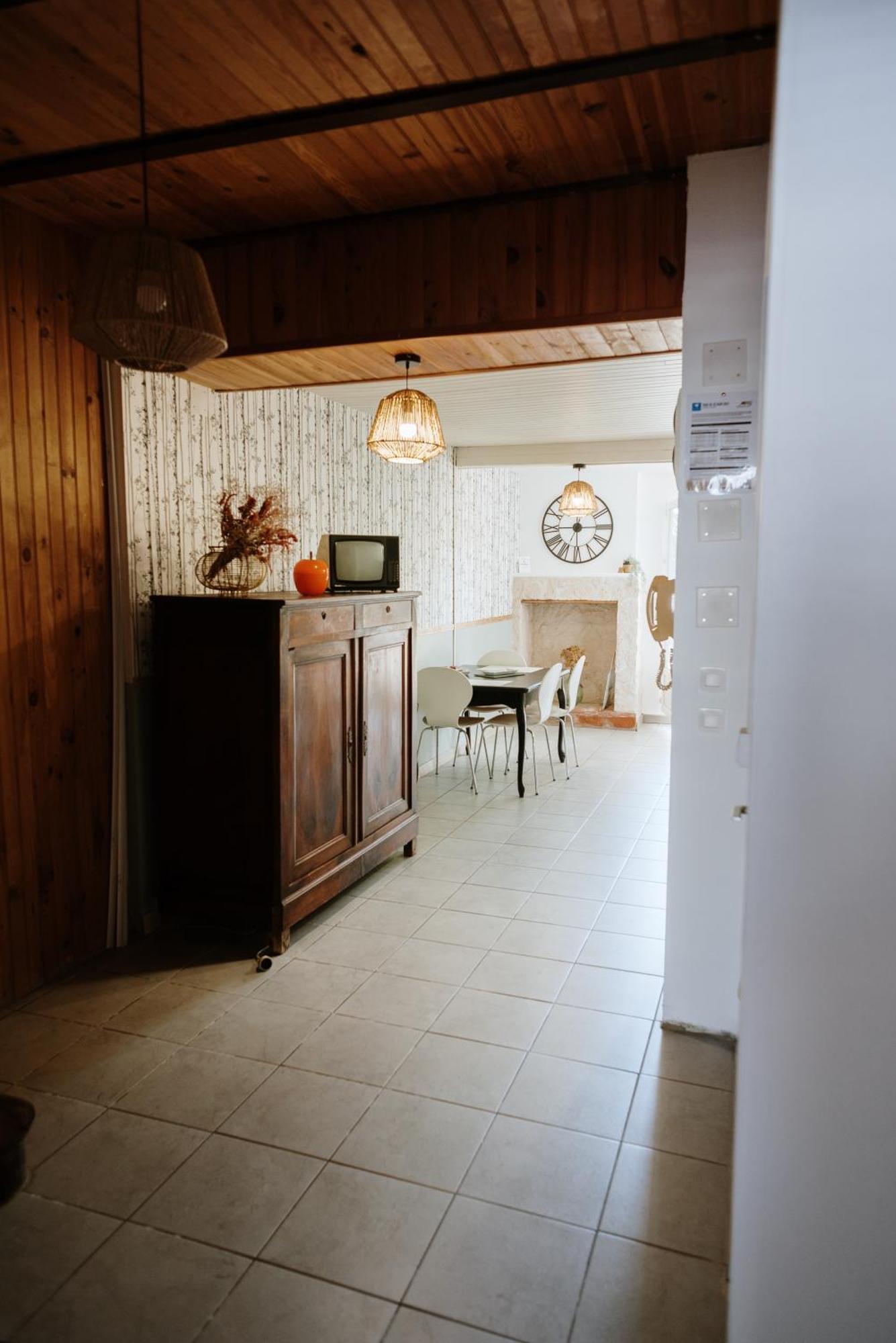 Studio De Plain-Pied Avec Terrasse Et Jardin Apartment Saint-Meard-de-Gurcon Exterior photo