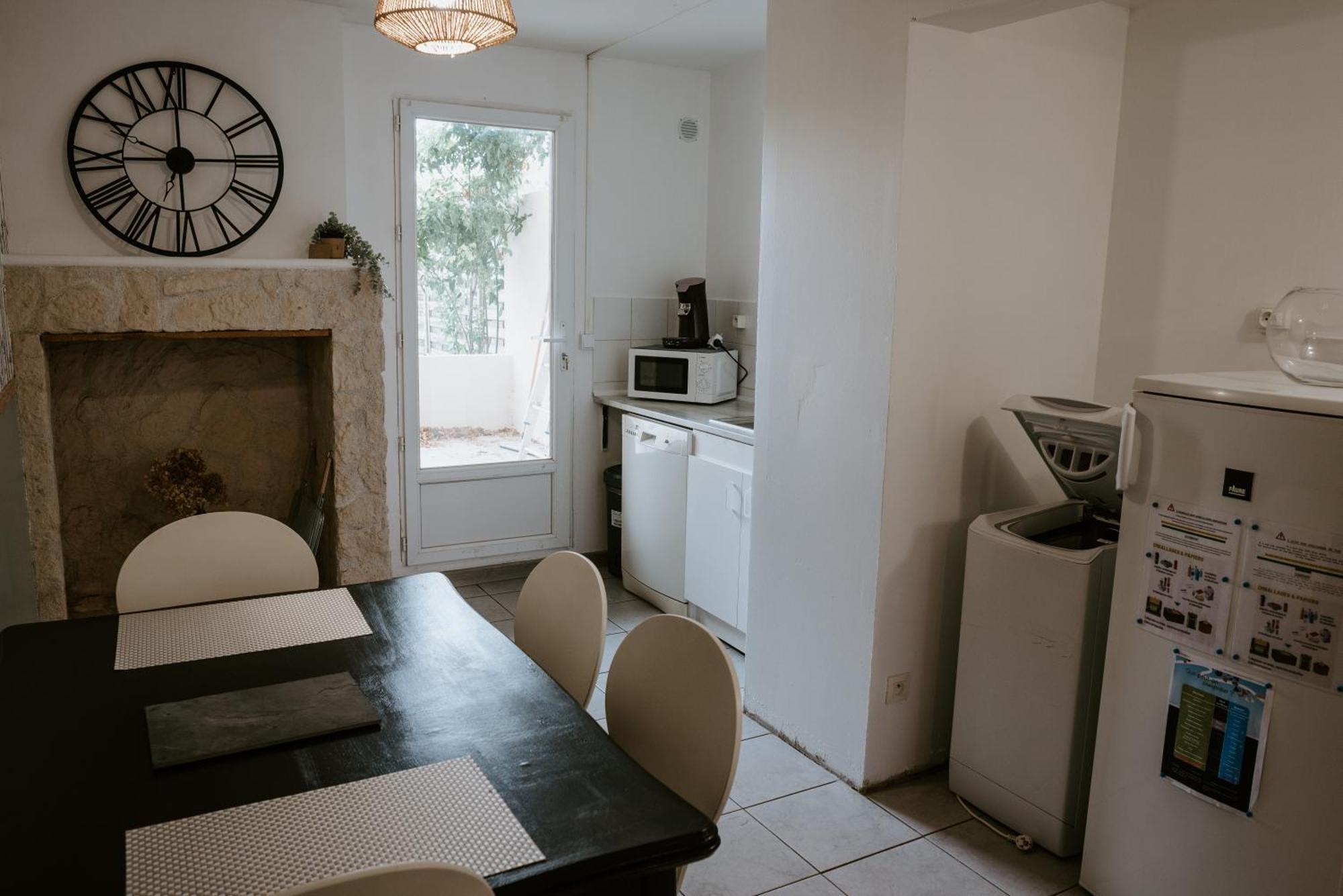 Studio De Plain-Pied Avec Terrasse Et Jardin Apartment Saint-Meard-de-Gurcon Exterior photo